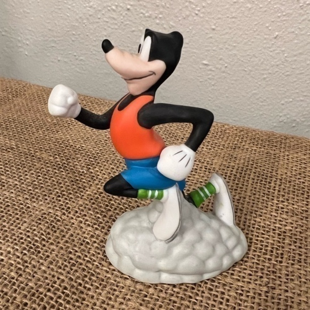 Vintage Disney Goofy Jogging Porcelain Bisque Figure 3 inches tall